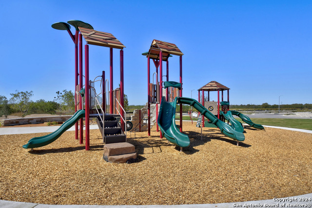 Listing photo id 28 for 15027 Telfaire Meadow