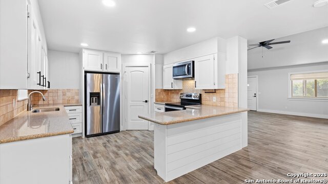 Listing photo id 9 for 1650 Gardenia