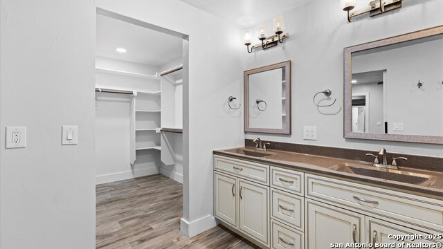 Listing photo id 16 for 1650 Gardenia