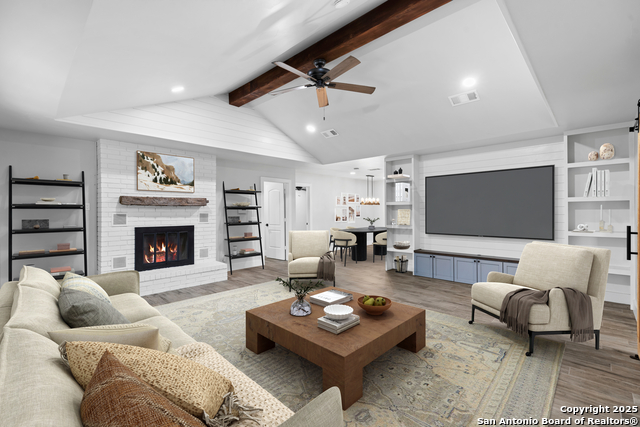 Listing photo id 3 for 1650 Gardenia