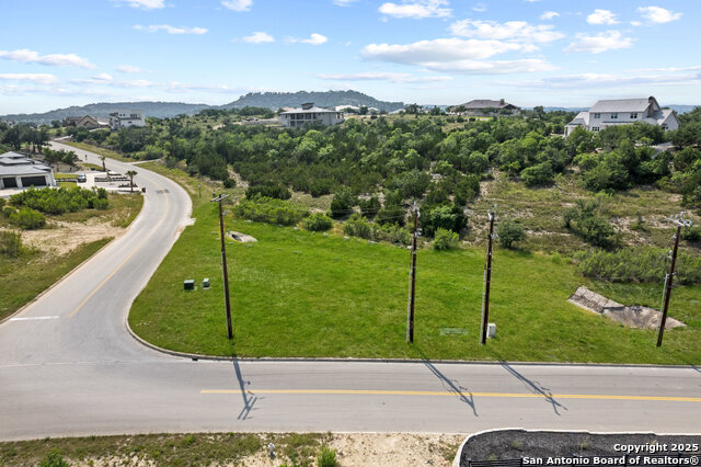 Image 4 of 13 For 23315 Edens Canyon