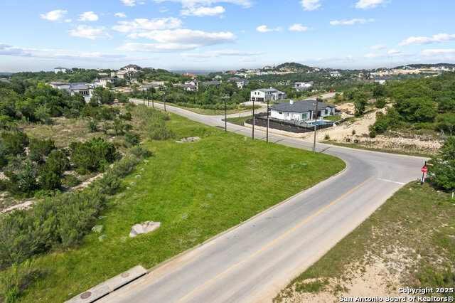 Image 5 of 13 For 23315 Edens Canyon