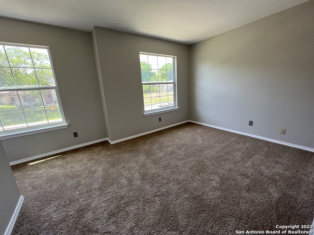 Listing photo id 10 for 7415 Coers