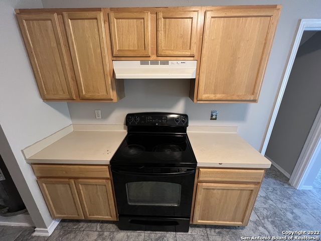 Listing photo id 2 for 7415 Coers