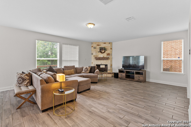 Image 9 of 27 For 5509 Calaveras