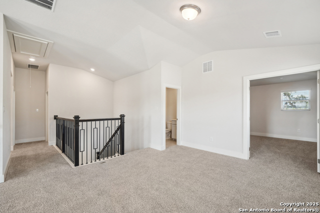Listing photo id 7 for 29527 Clanton Pass