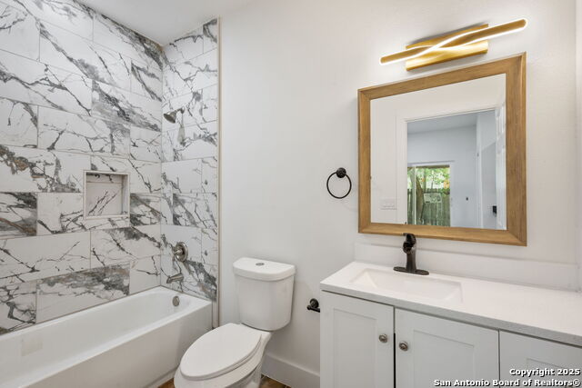 Listing photo id 12 for 101 New York