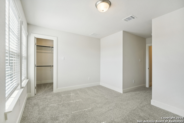 Listing photo id 24 for 29508 Ringo Way
