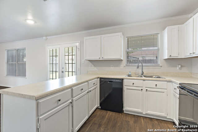 Listing photo id 8 for 1011 Cat Mesa
