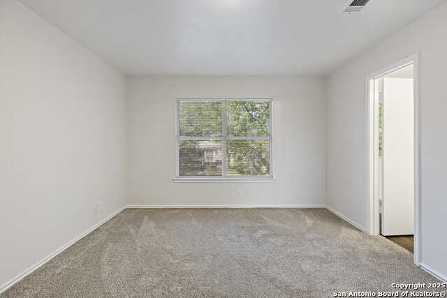 Listing photo id 13 for 1011 Cat Mesa