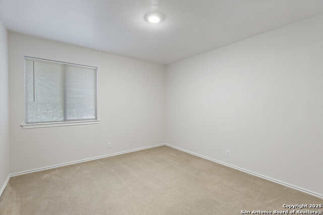 Listing photo id 21 for 1011 Cat Mesa