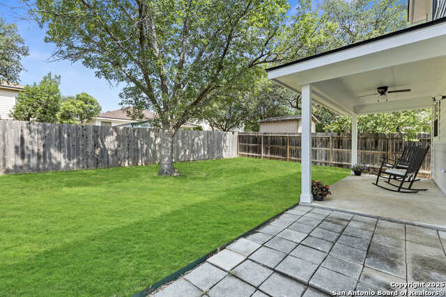 Listing photo id 22 for 1011 Cat Mesa