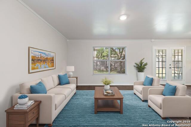 Listing photo id 2 for 1011 Cat Mesa