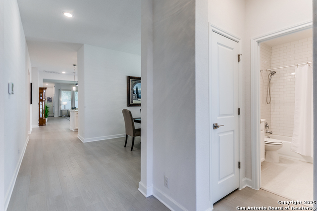Listing photo id 13 for 3206 Nancy Fall