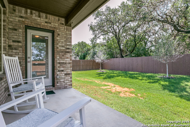 Listing photo id 19 for 3206 Nancy Fall