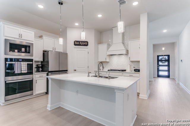 Listing photo id 3 for 3206 Nancy Fall