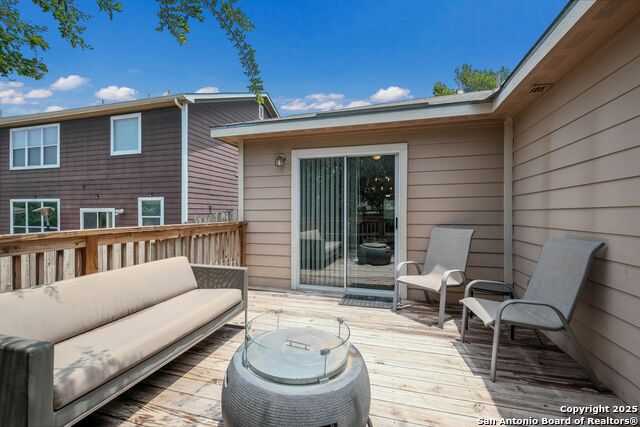 Listing photo id 26 for 5517 Saffron Way