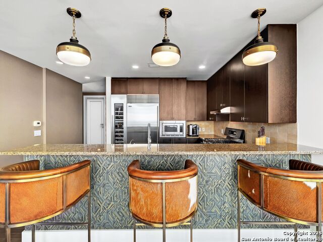 Image 6 of 25 For 610 Market E 3007