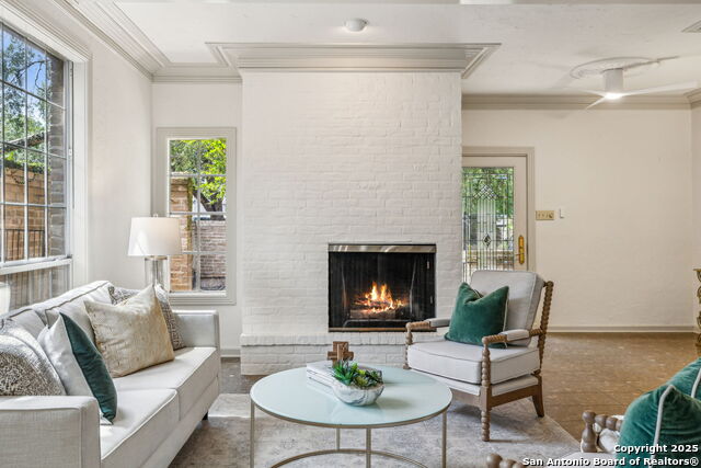 Image 10 of 43 For 209 Chichester Pl  1