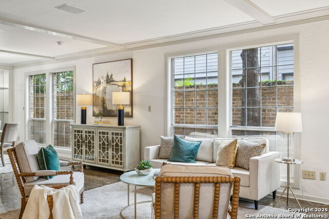 Image 7 of 43 For 209 Chichester Pl  1