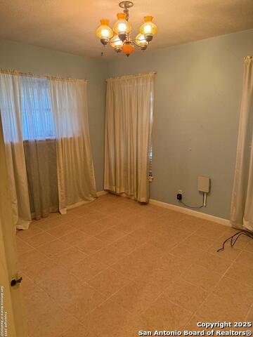 Listing photo id 15 for 254 W Greenway Ave