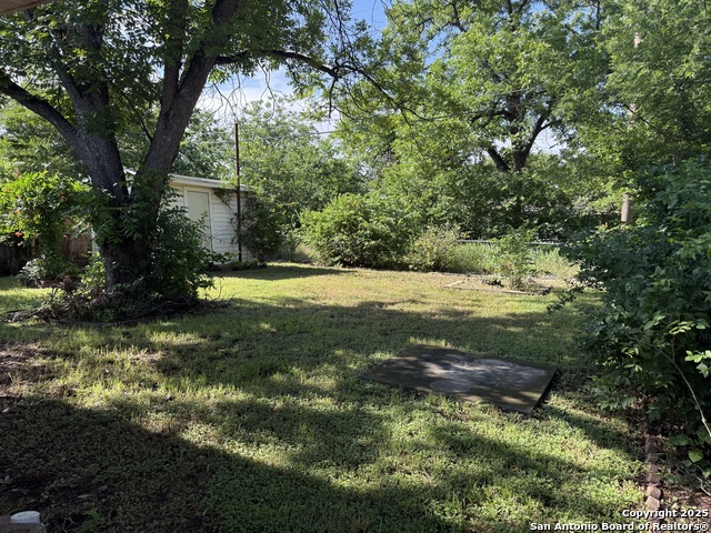 Listing photo id 22 for 254 W Greenway Ave