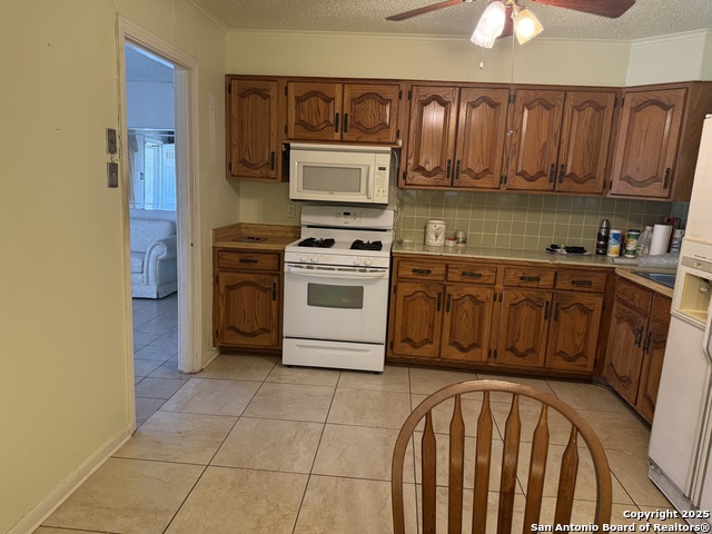 Listing photo id 6 for 254 W Greenway Ave