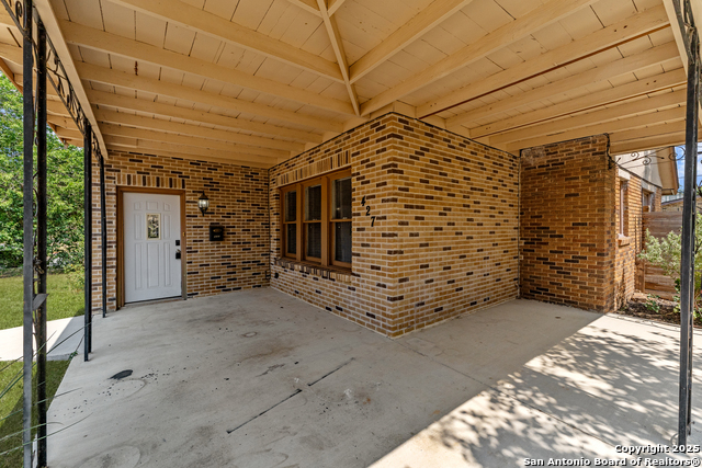 Listing photo id 13 for 427 Donaldson