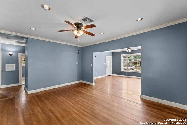 Listing photo id 5 for 427 Donaldson