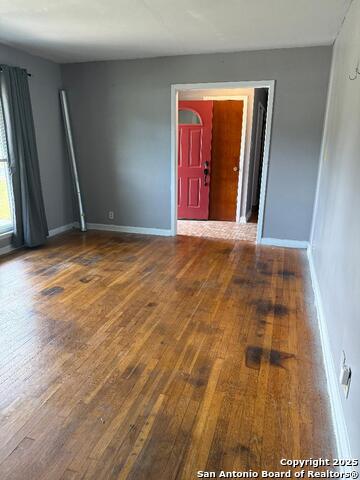 Listing photo id 2 for 4606 Trailwood