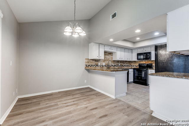 Image 7 of 33 For 1111 Rio Linda