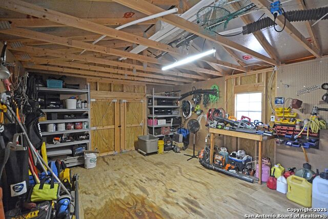Image 32 of 45 For 1356 Timberwood