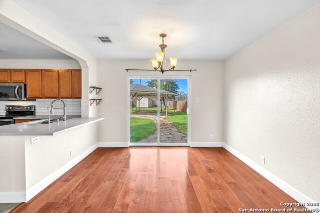 Image 12 of 37 For 8035 Willow Country