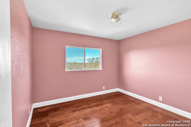 Image 26 of 37 For 8035 Willow Country
