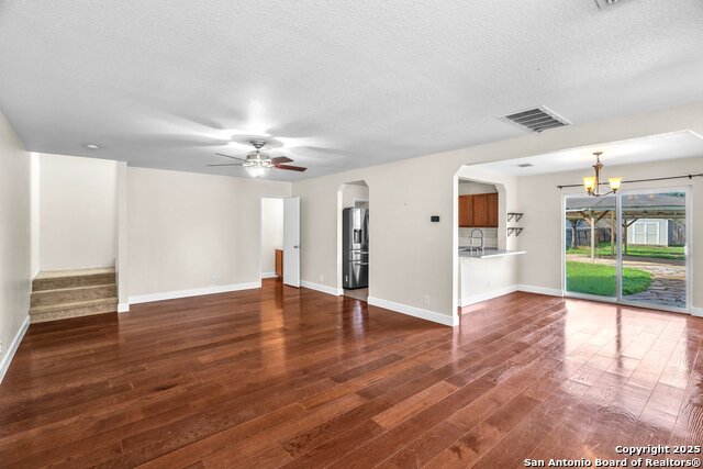 Image 4 of 37 For 8035 Willow Country