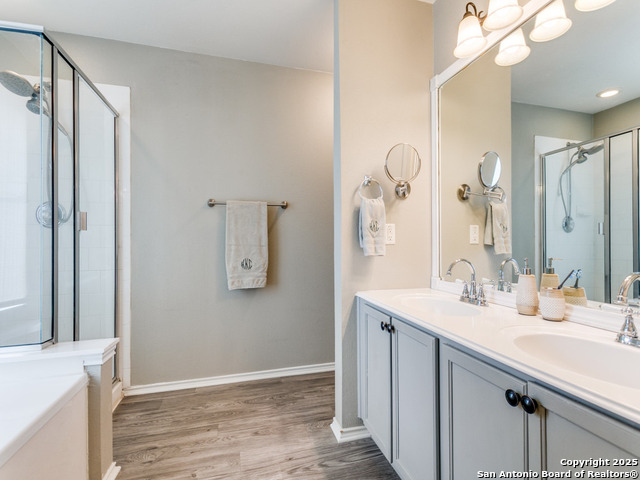 Listing photo id 14 for 1529 Rainy Brook