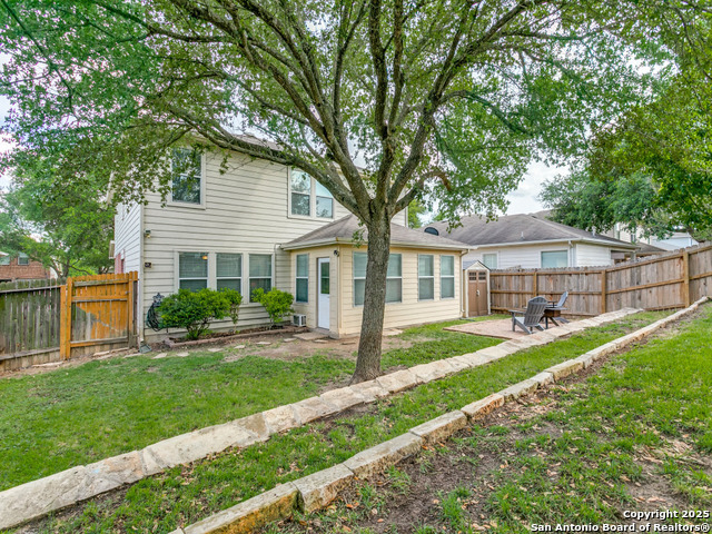 Listing photo id 21 for 1529 Rainy Brook