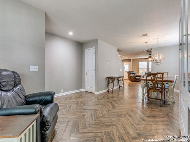 Listing photo id 1 for 1529 Rainy Brook