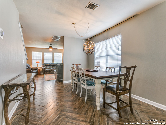 Listing photo id 3 for 1529 Rainy Brook