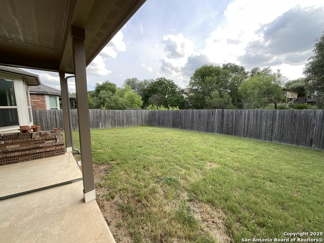 Listing photo id 19 for 10531 Tranquille