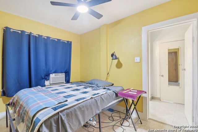 Listing photo id 14 for 3311 Cesar E Chavez