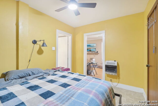 Listing photo id 15 for 3311 Cesar E Chavez