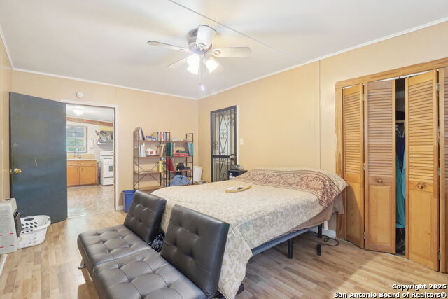 Listing photo id 18 for 3311 Cesar E Chavez