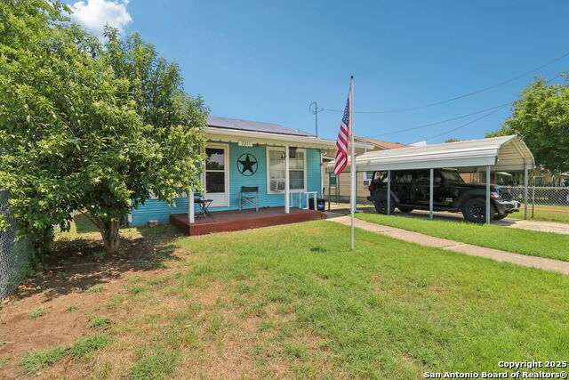 Listing photo id 1 for 3311 Cesar E Chavez