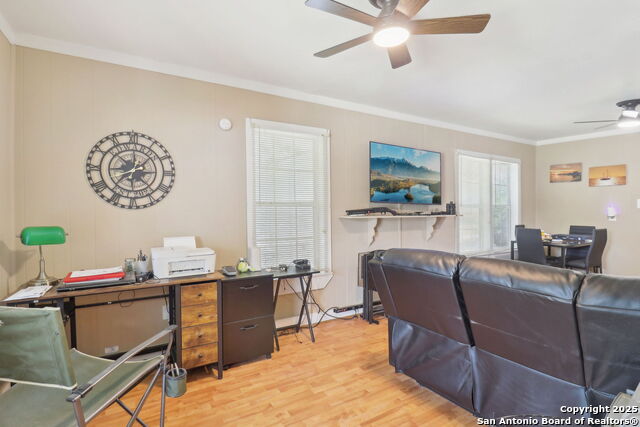 Listing photo id 6 for 3311 Cesar E Chavez