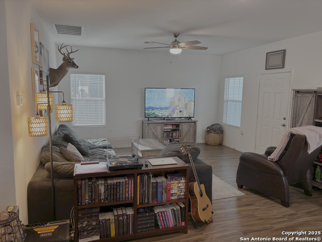 Listing photo id 0 for 2401 Nightview