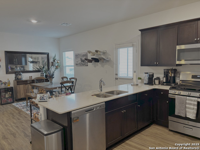 Listing photo id 3 for 2401 Nightview