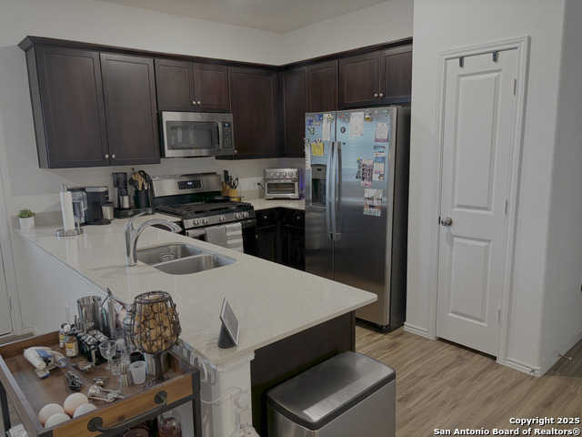 Listing photo id 4 for 2401 Nightview