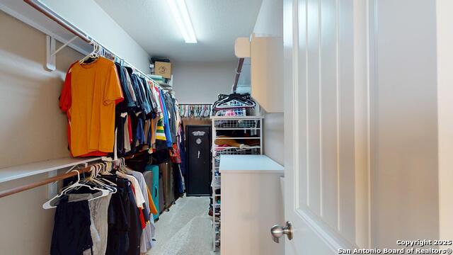 Listing photo id 25 for 6007 Dewdrop Lane