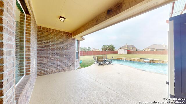Listing photo id 39 for 6007 Dewdrop Lane